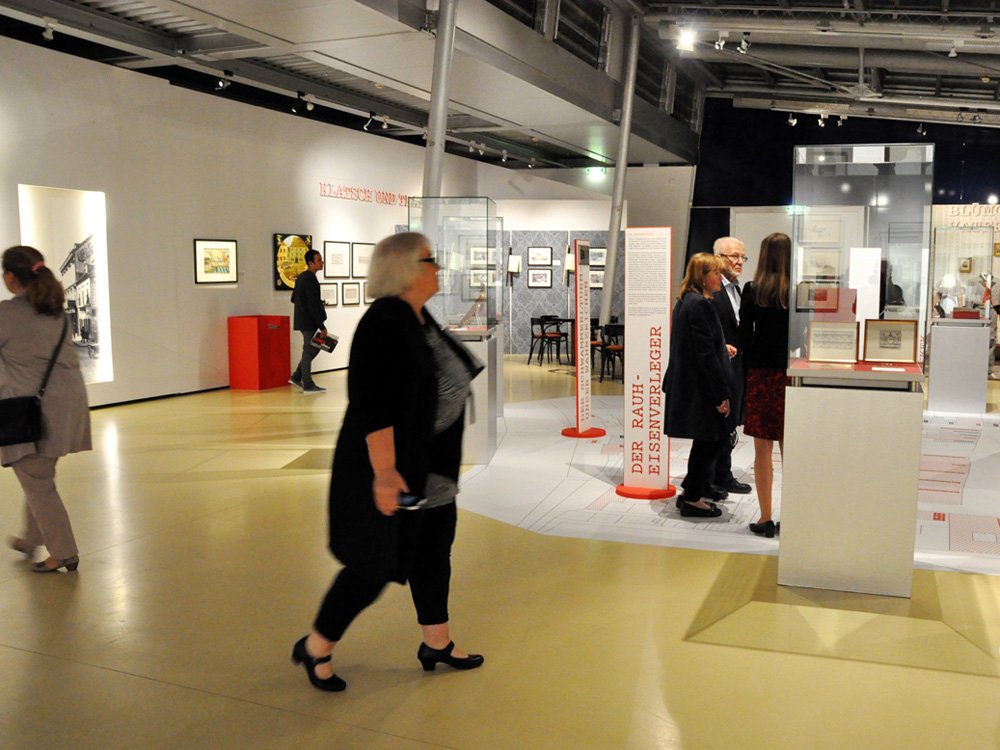 2018 LE(O)BENSBILDER – LE(O)BENSSPUREN - Kunsthalle Leoben © Winter Artservice